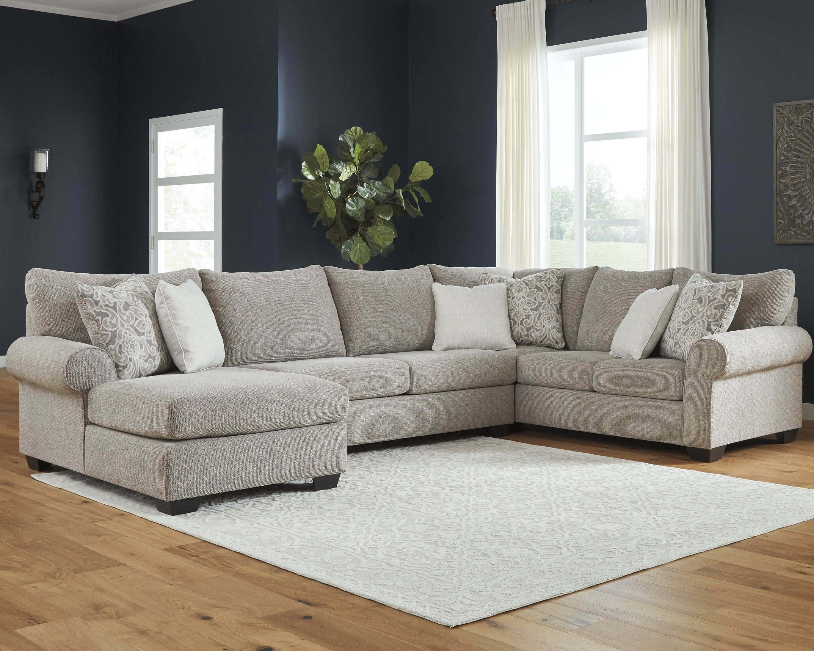 Baranello Benchcraft 3-Piece Sectional with Chaise