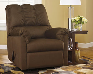 Darcy Signature Design by Ashley Recliner