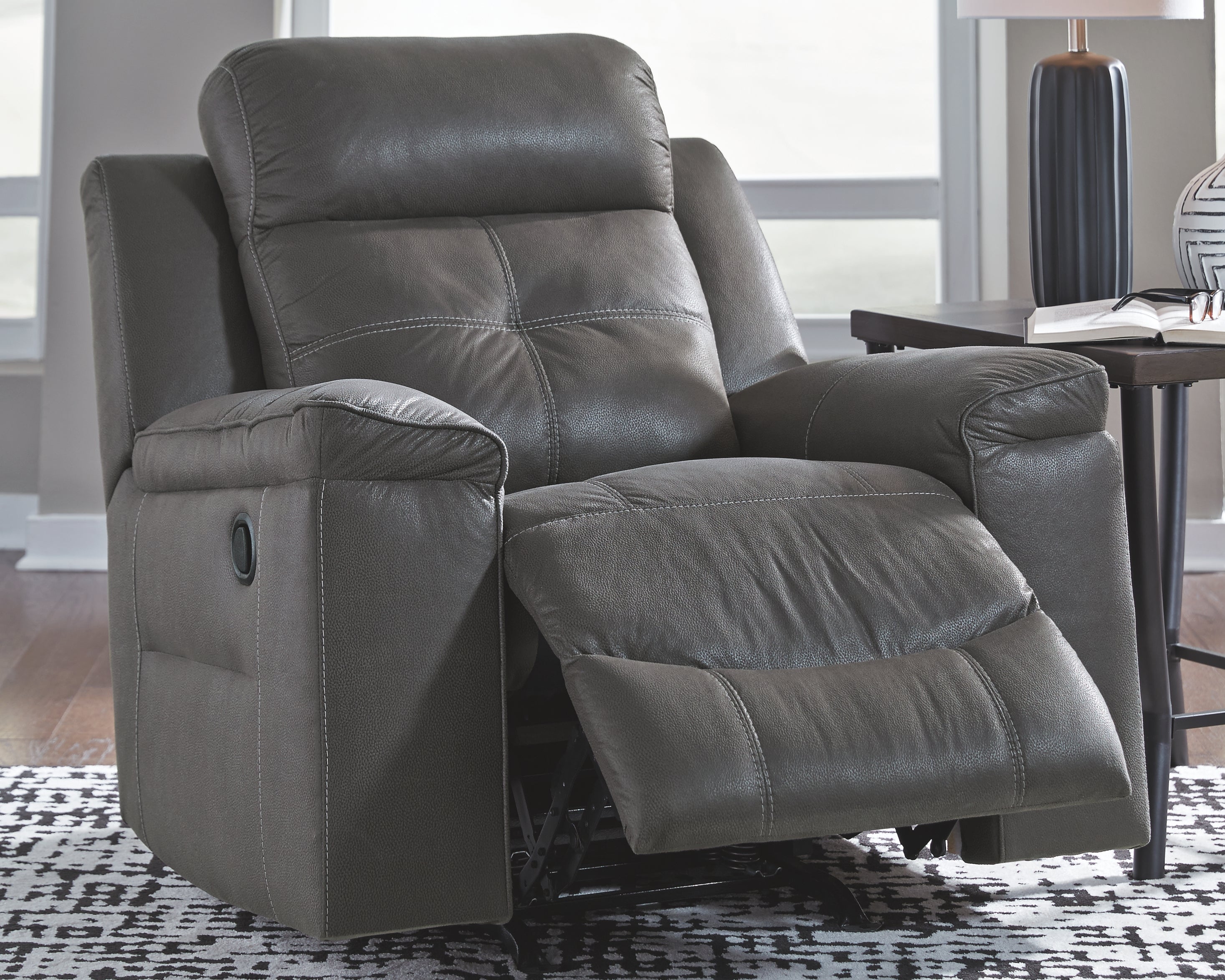 Jesolo Signature Design by Ashley Recliner