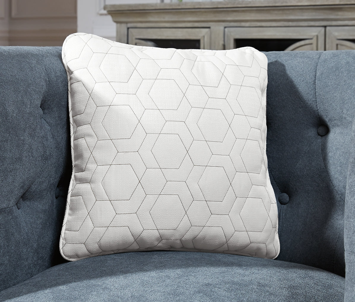 Laranae Signature Design by Ashley Pillow Set of 4