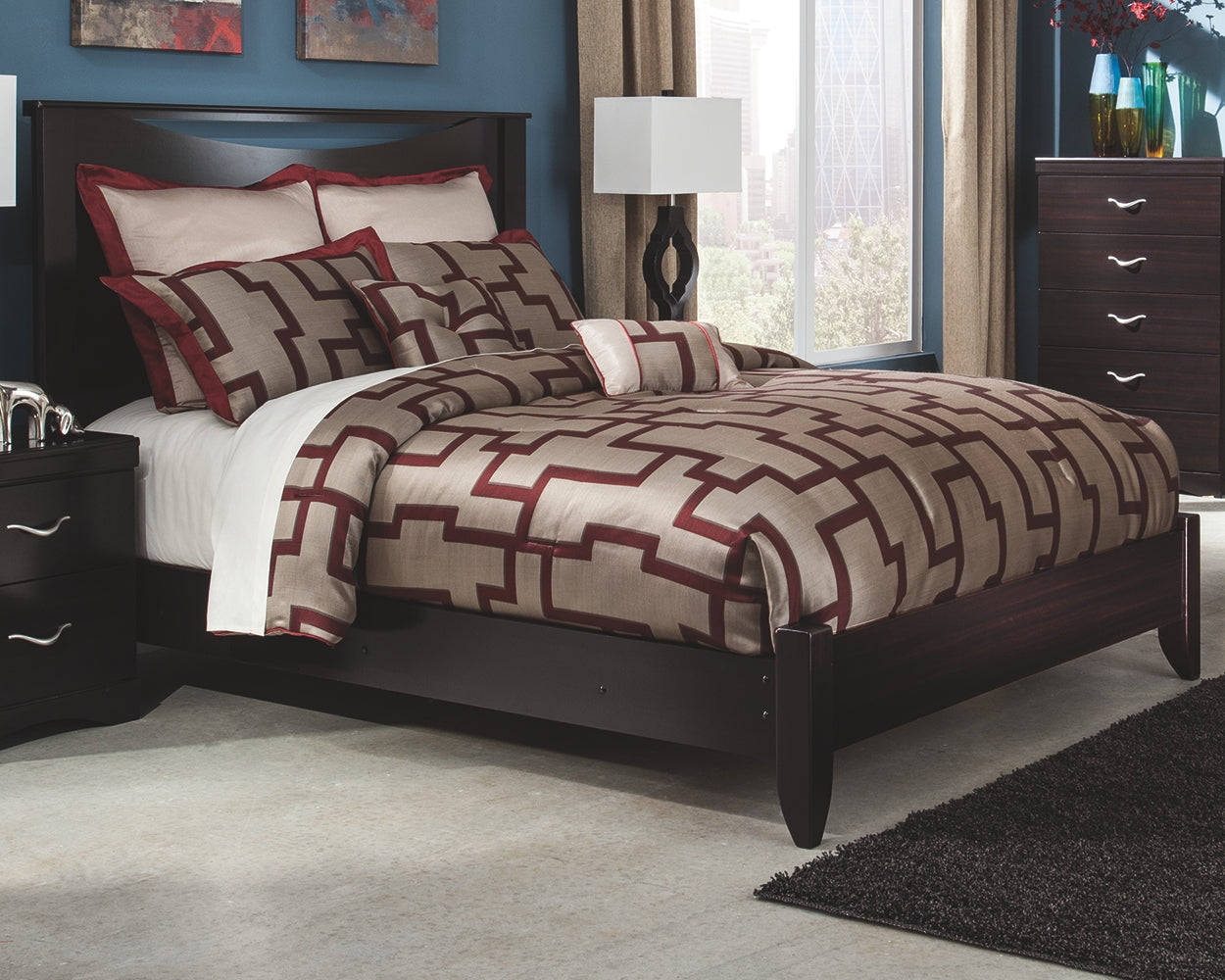 Zanbury Signature Design by Ashley Bed