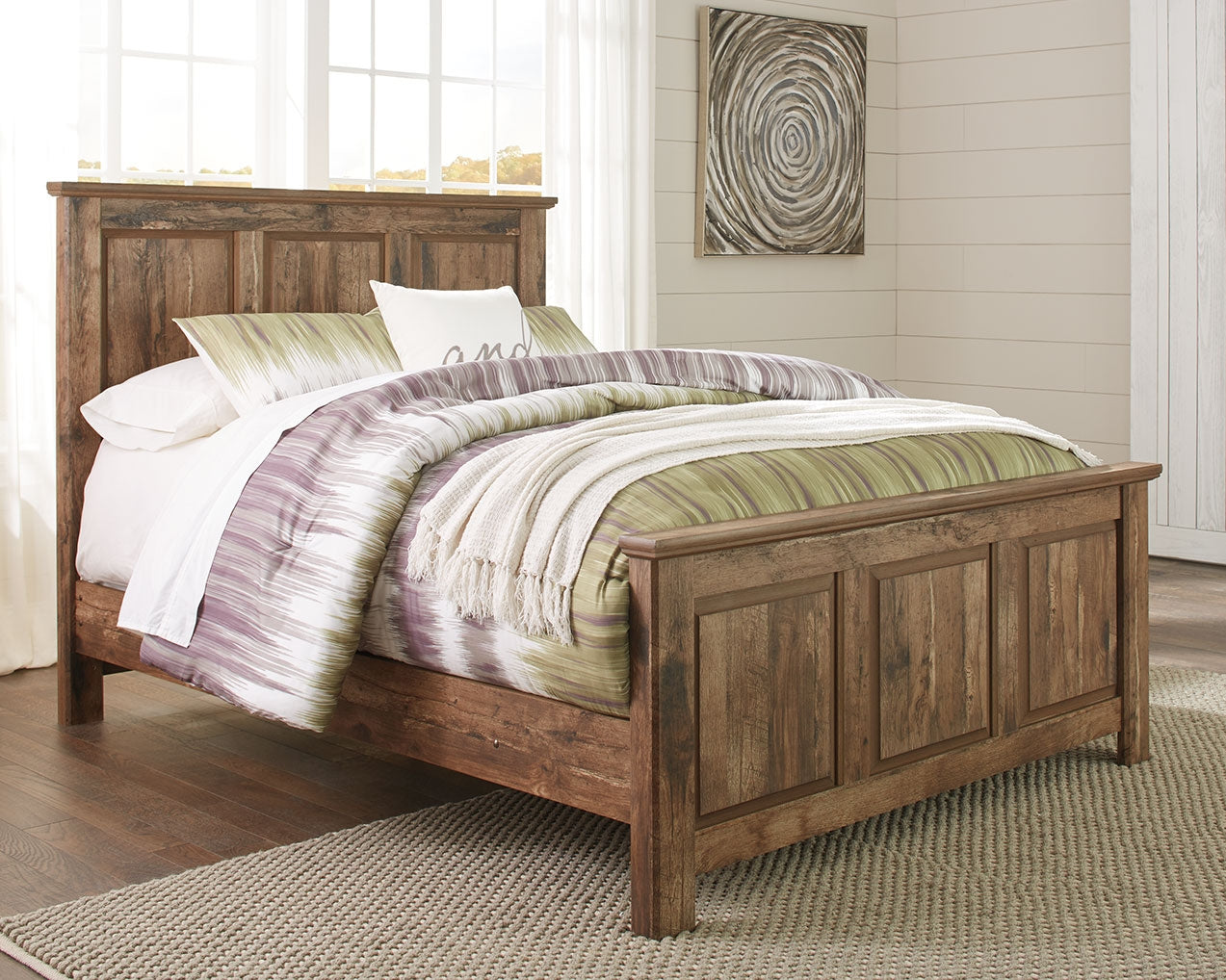 Blaneville Signature Design by Ashley Queen Panel Bed