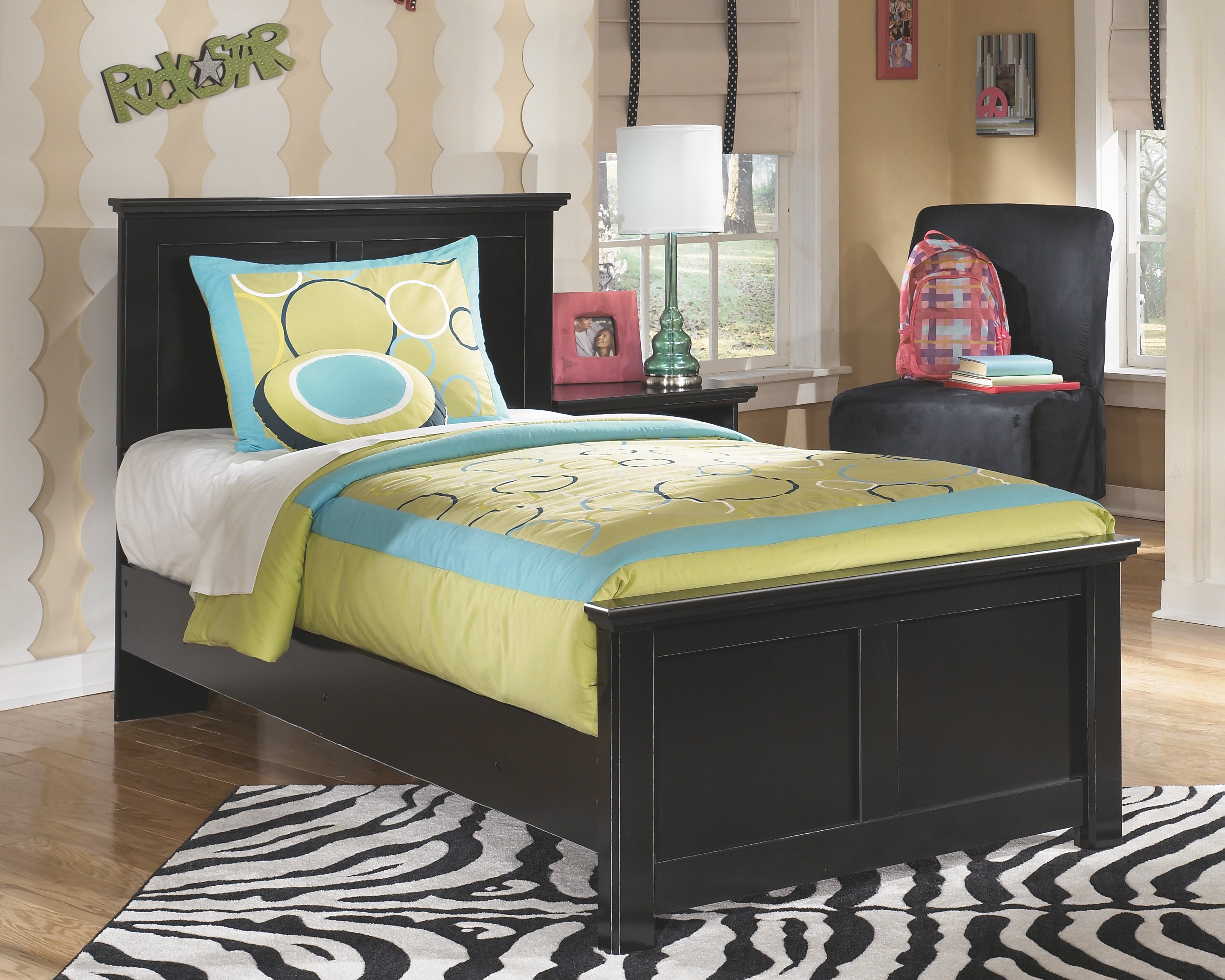 Maribel Signature Design by Ashley Twin Panel Bed