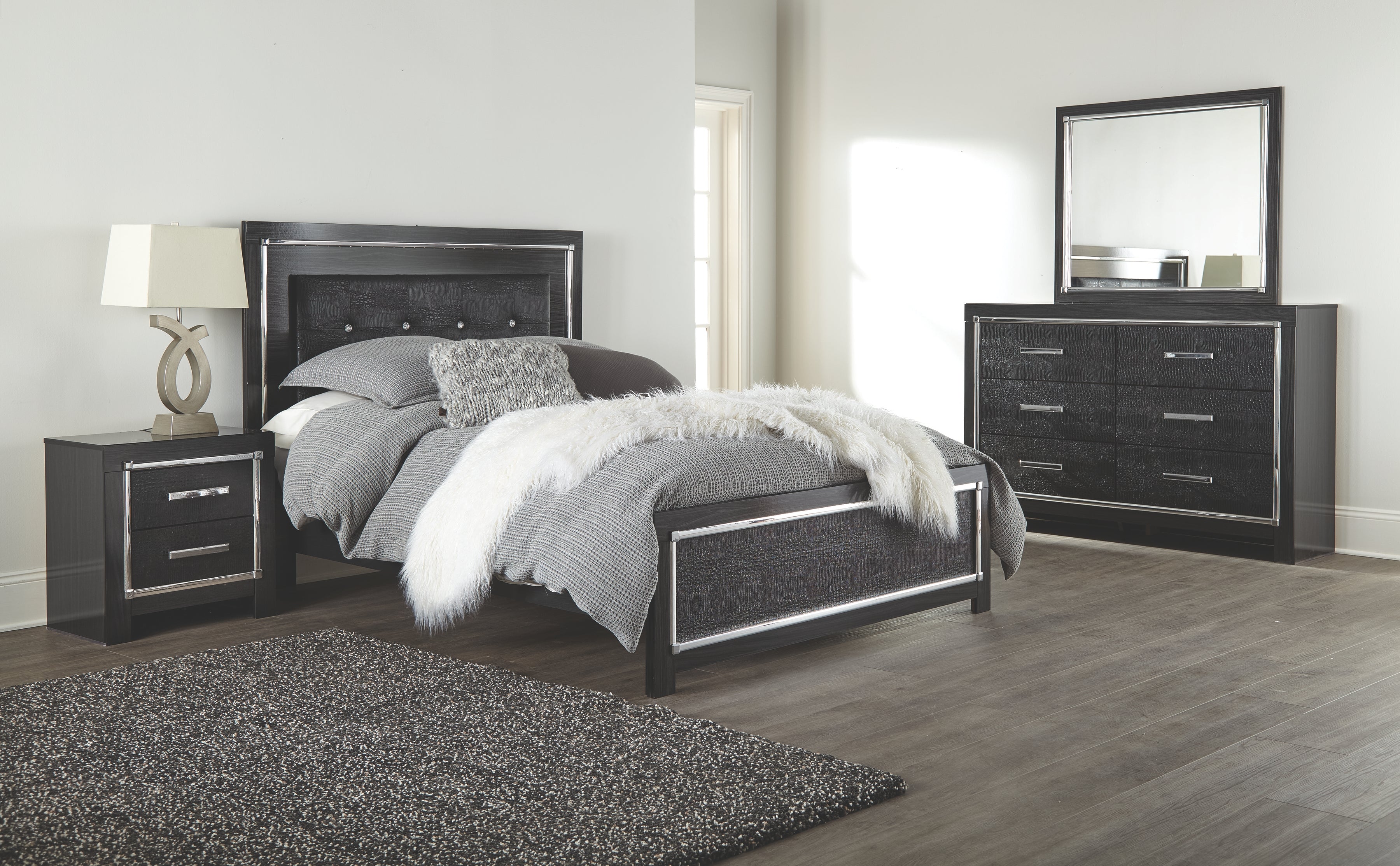 Kaydell Signature Design by Ashley King Upholstered Panel Bed