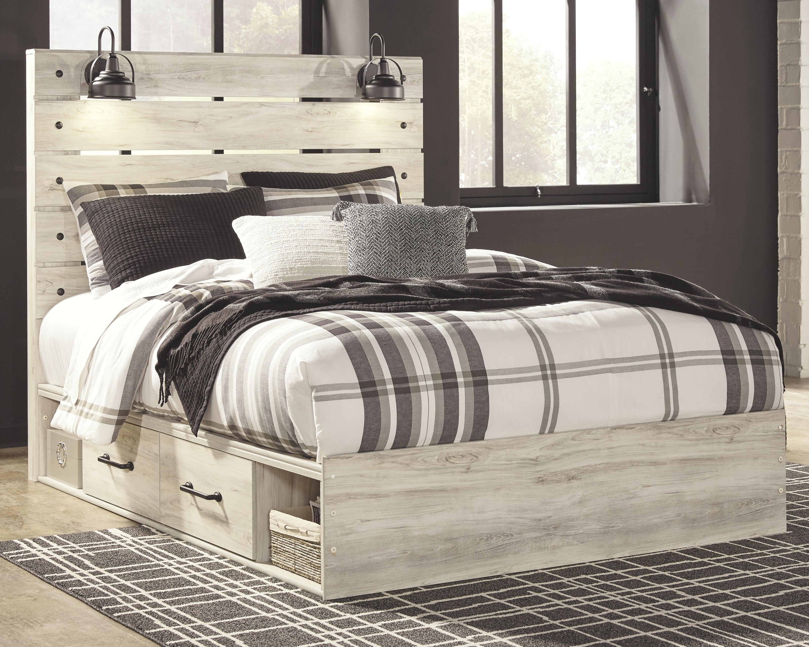 Cambeck Signature Design by Ashley Queen Panel Bed with 4 Storage Drawers