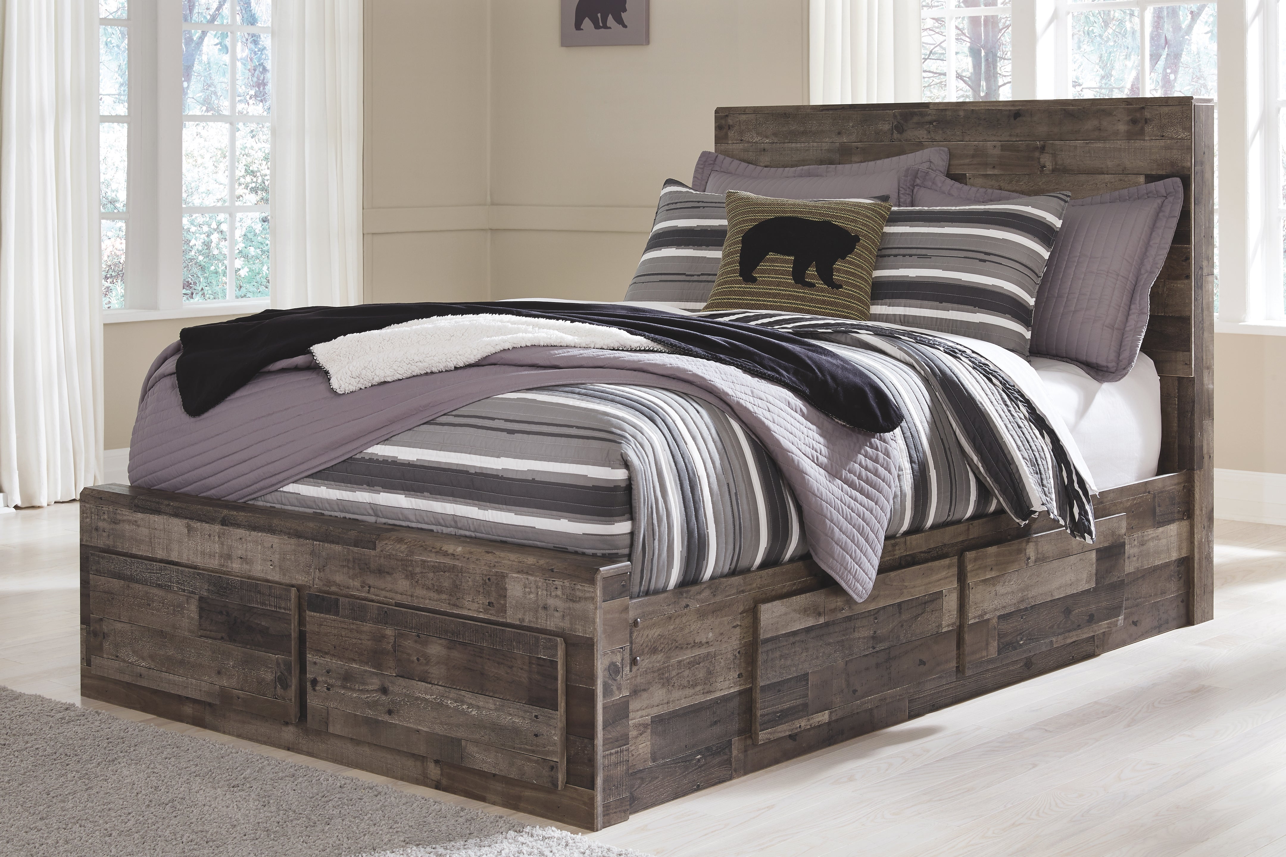 Derekson Benchcraft Full Panel Bed with 6 Storage Drawers