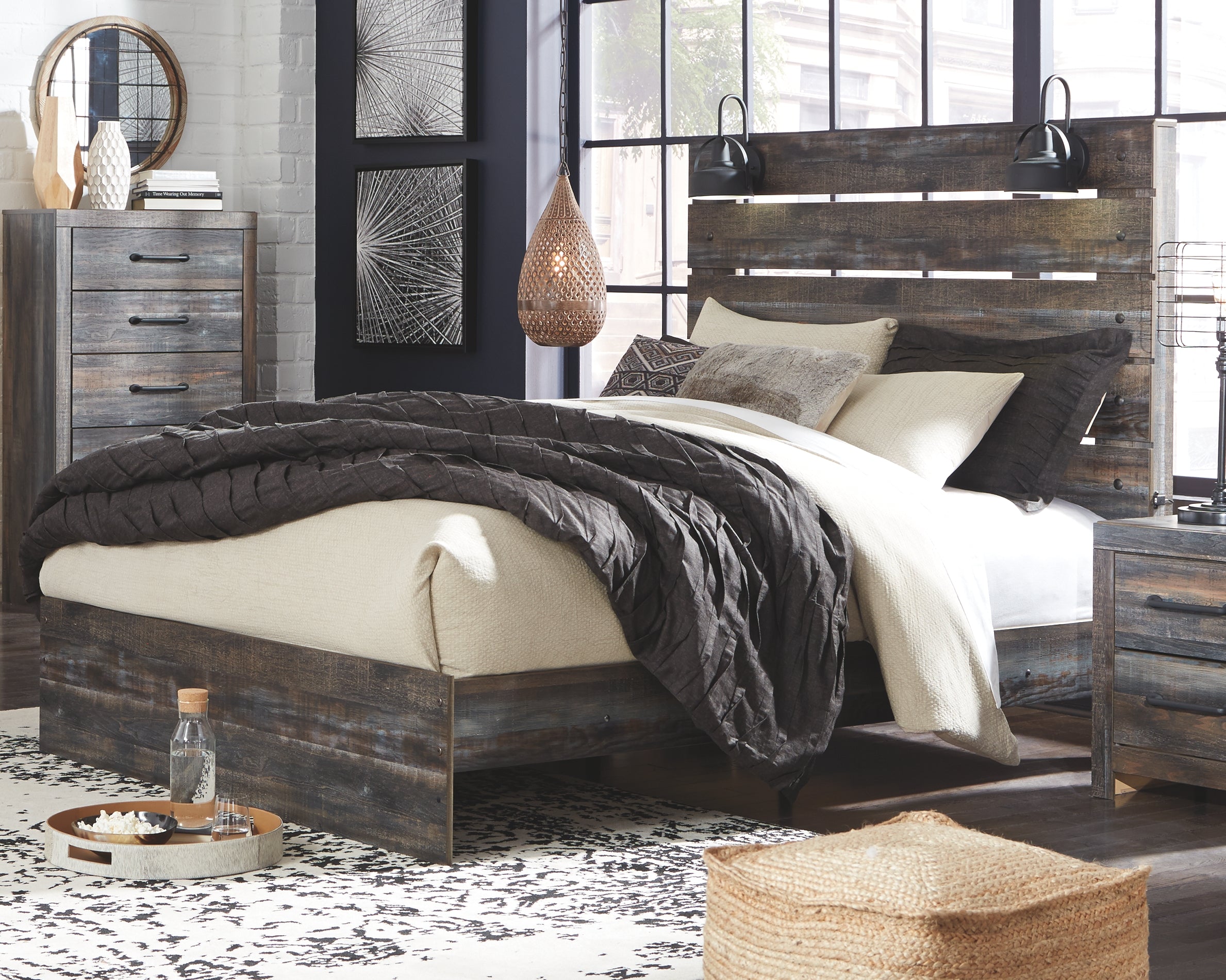 Drystan Signature Design by Ashley Queen Panel Bed