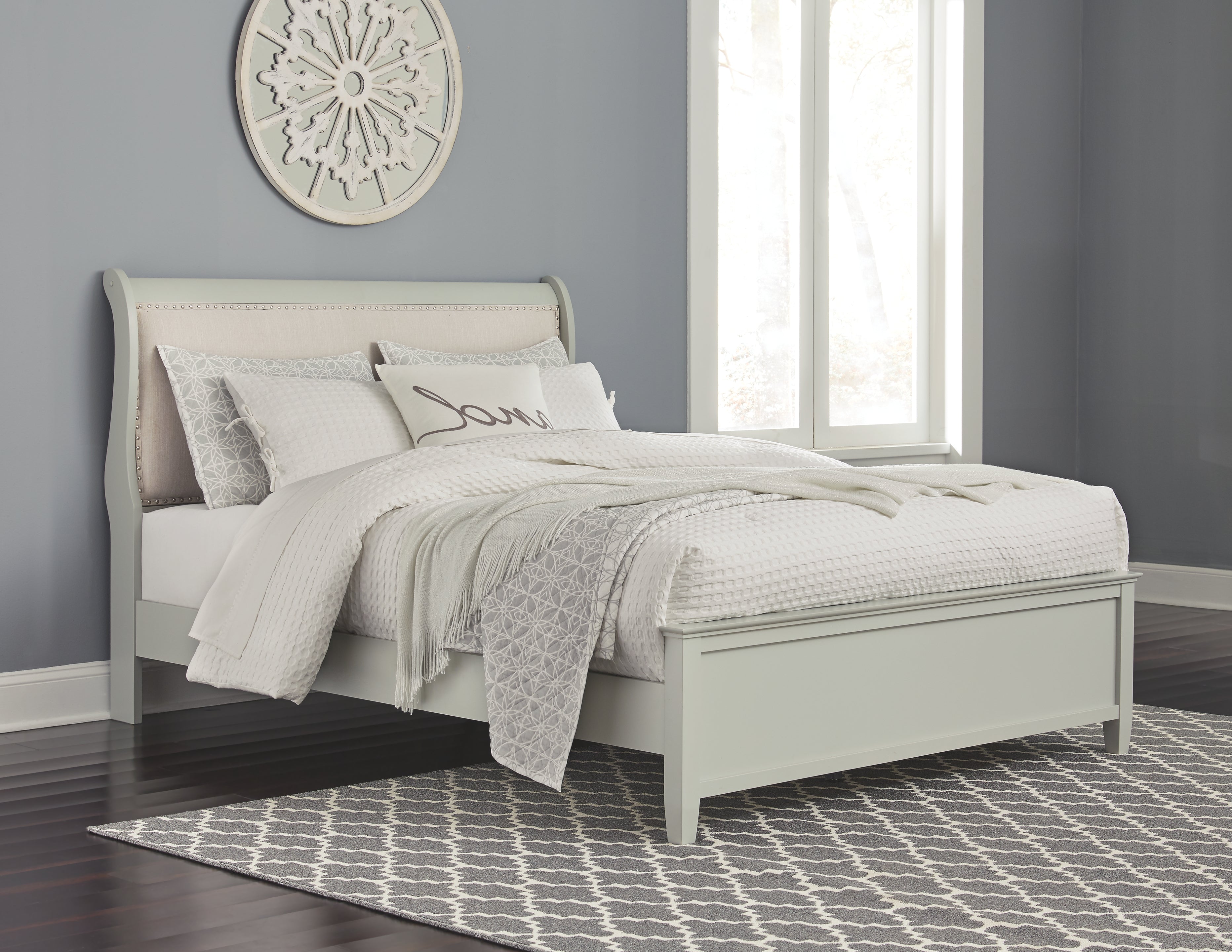 Jorstad Signature Design by Ashley King Sleigh Bed