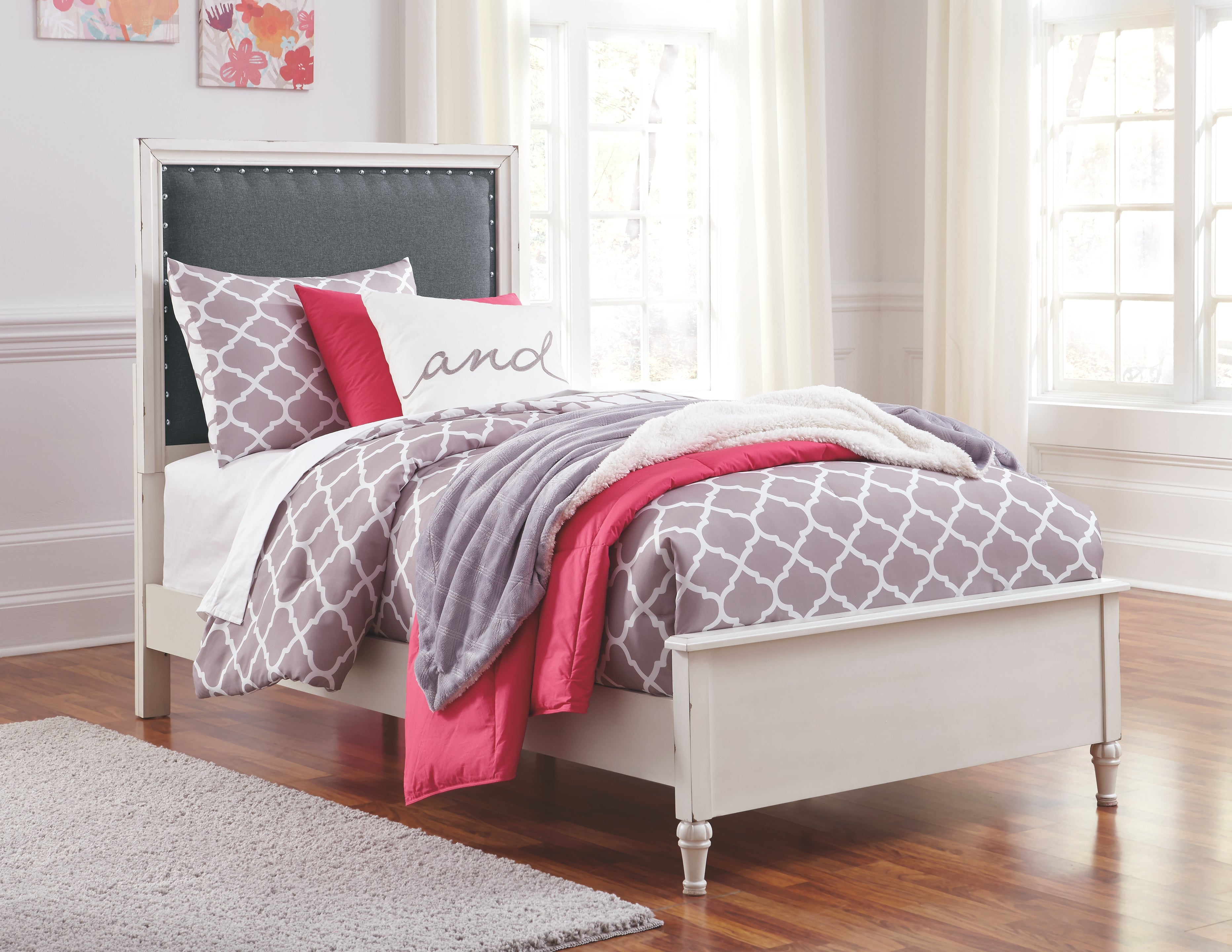 Faelene Signature Design by Ashley Twin Upholstered Bed