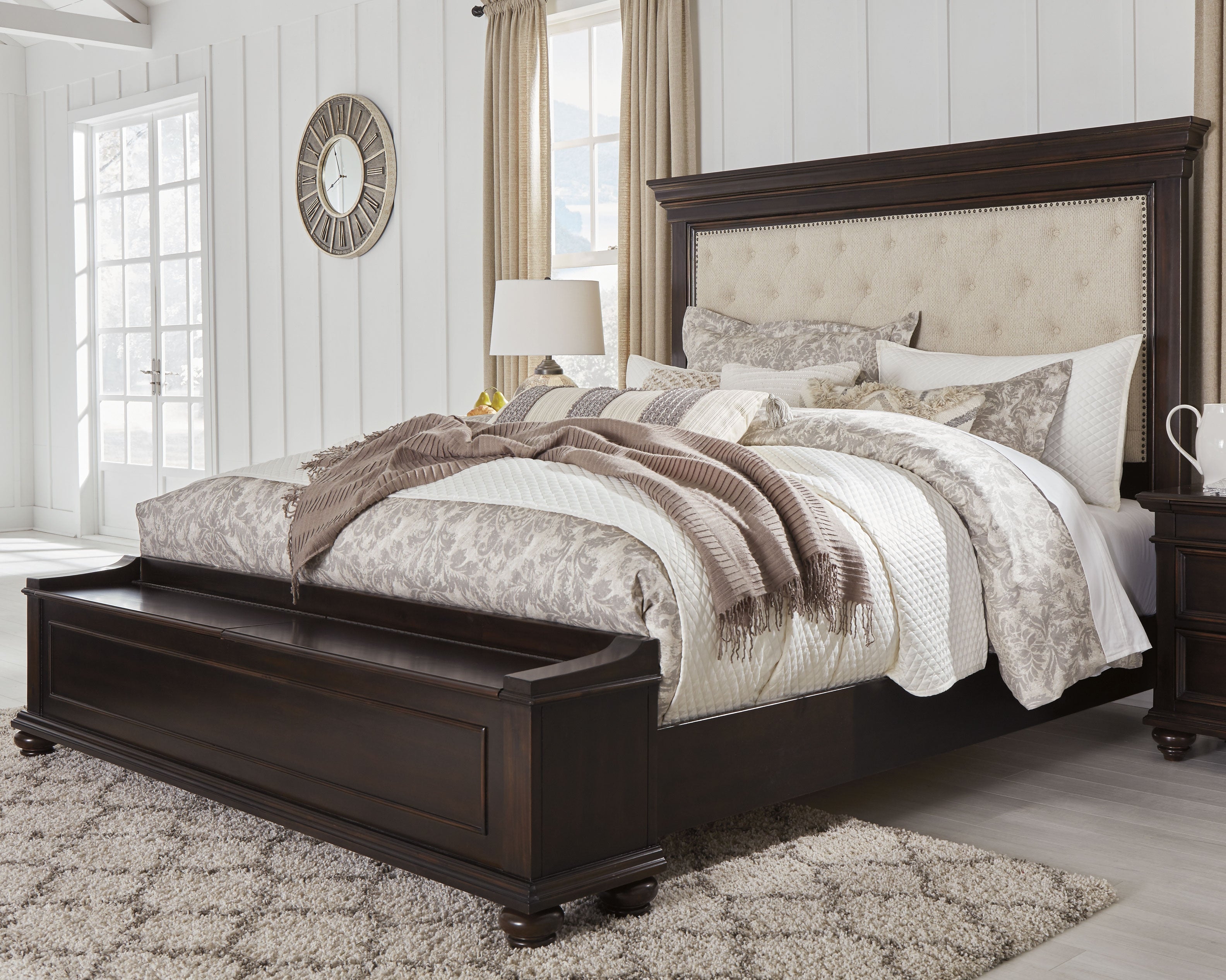 Brynhurst Signature Design by Ashley King Upholstered Bed with Storage Bench