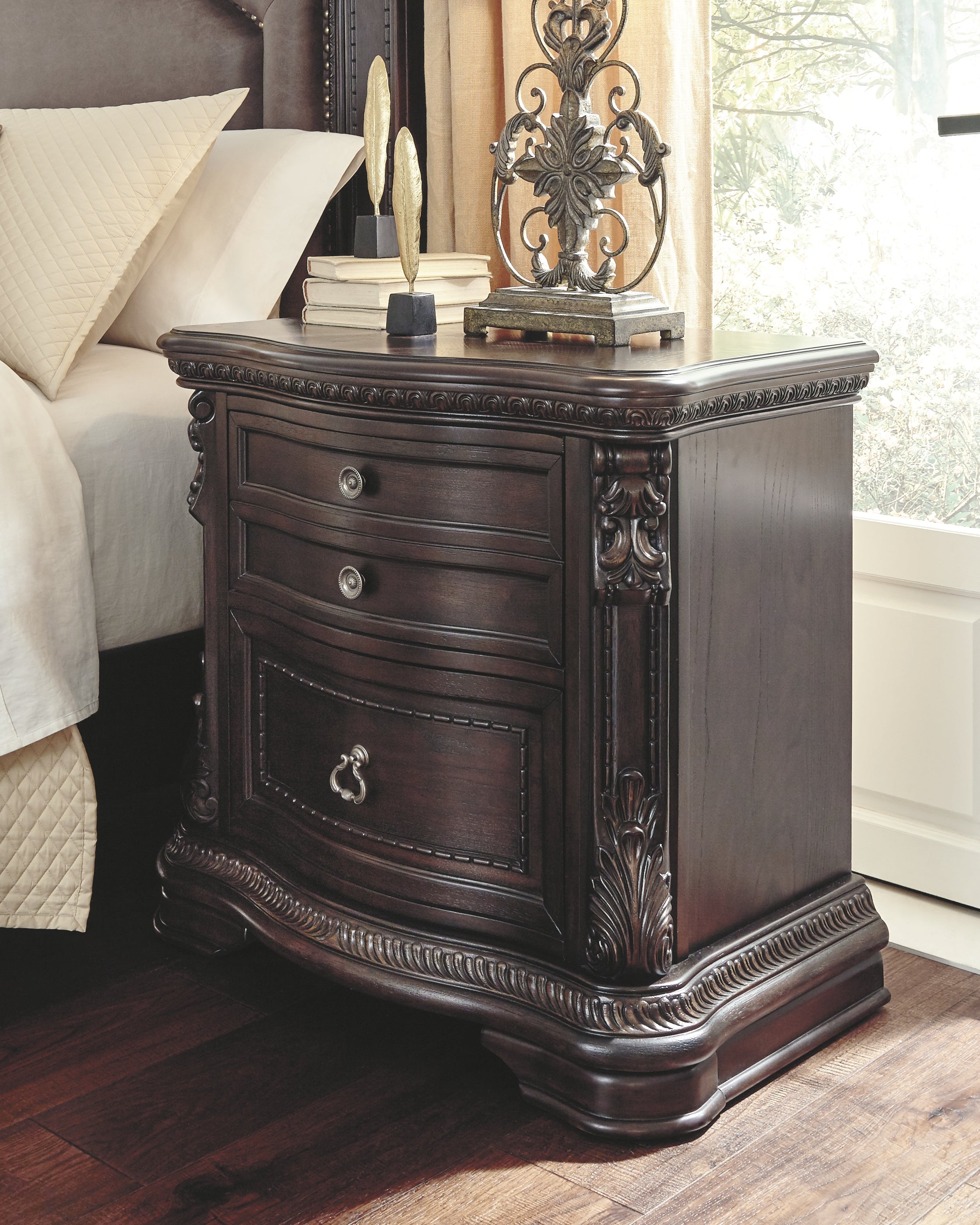 Wellsbrook Signature Design by Ashley Nightstand