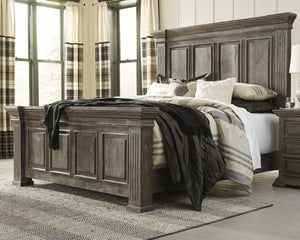 Wyndahl Signature Design by Ashley California King Panel Bed