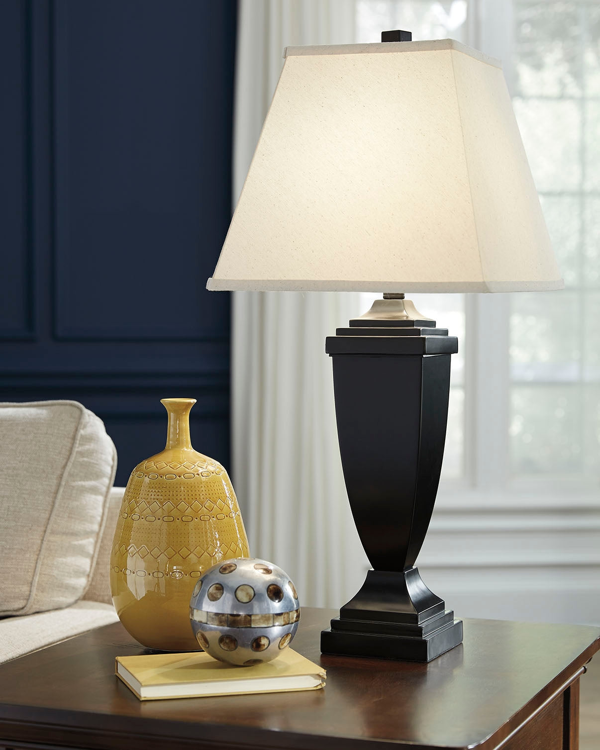 Amerigin Signature Design by Ashley Table Lamp Pair