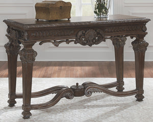 Charmond Signature Design by Ashley Sofa Table