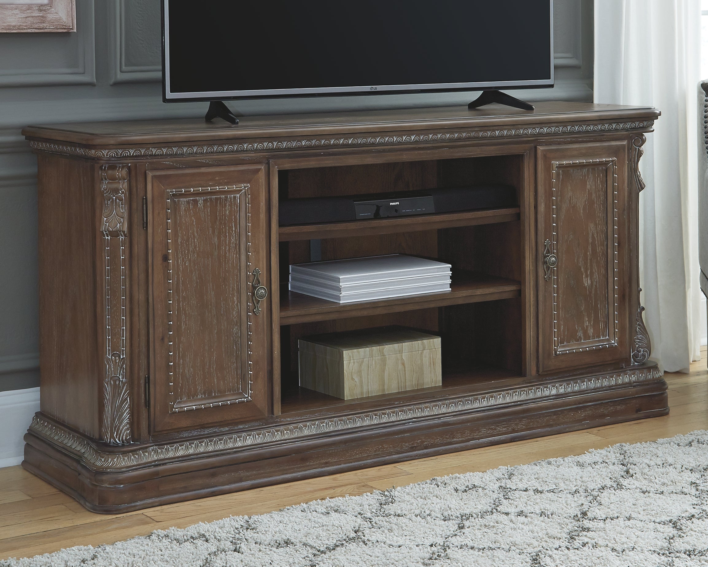 Charmond Signature Design by Ashley TV Stand