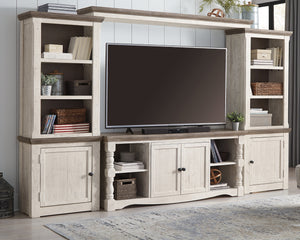 Havalance Signature Design by Ashley Entertainment Center